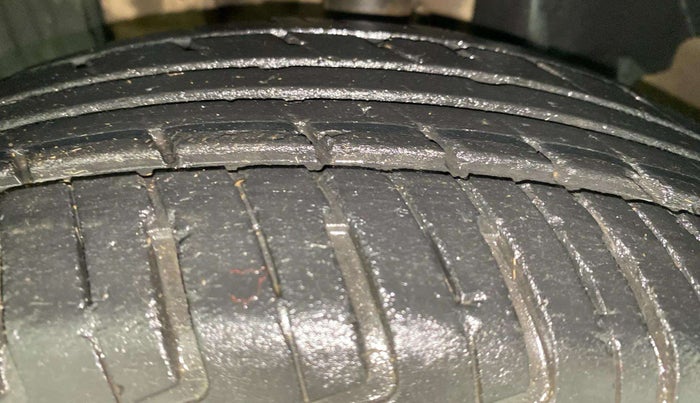 2020 Renault Kwid CLIMBER 1.0 AMT, Petrol, Automatic, 40,091 km, Left Front Tyre Tread