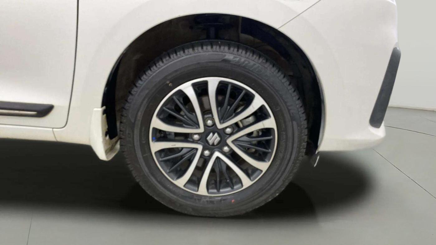 2023 Maruti Ertiga ZXI (O) CNG, CNG, Manual, 32,893 km, Right Front Wheel