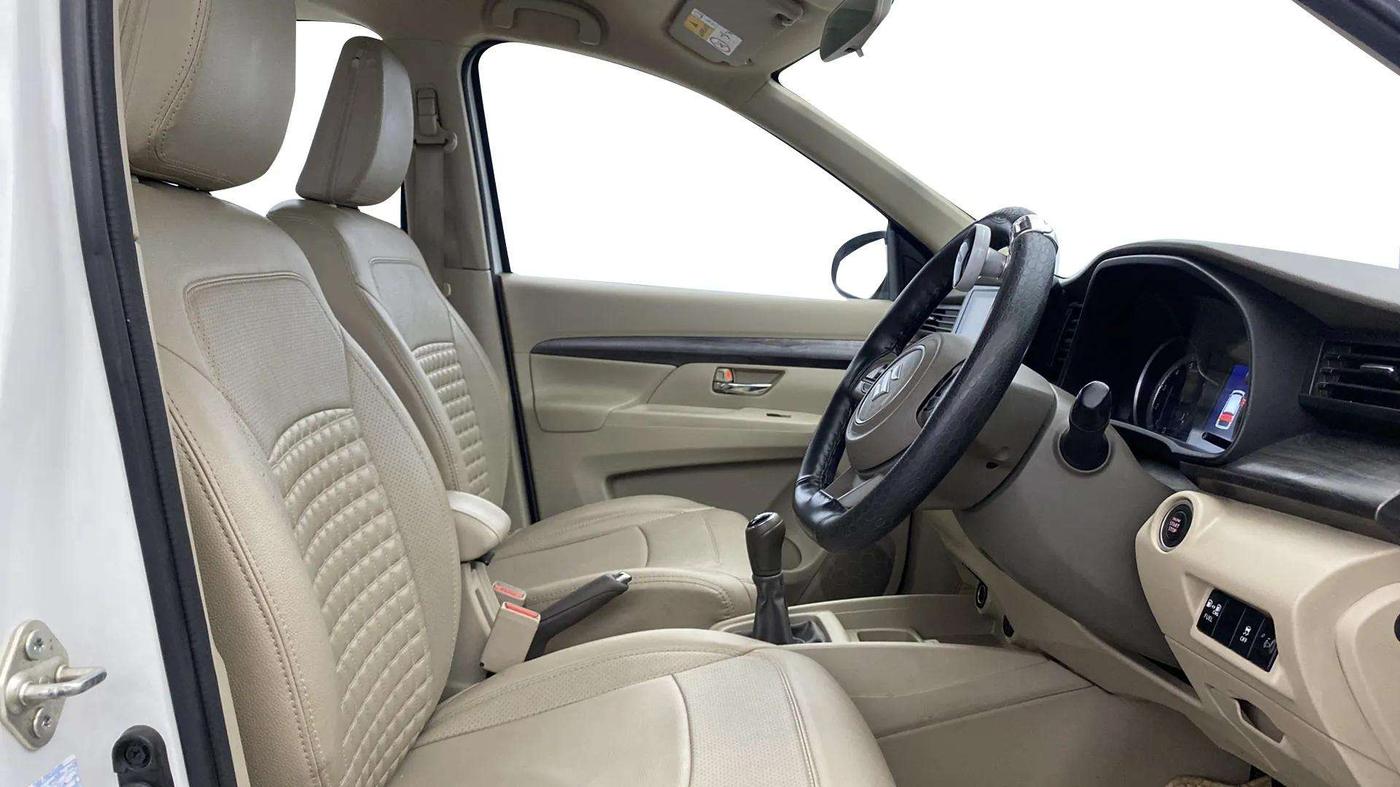 2023 Maruti Ertiga ZXI (O) CNG, CNG, Manual, 32,893 km, Right Side Front Door Cabin