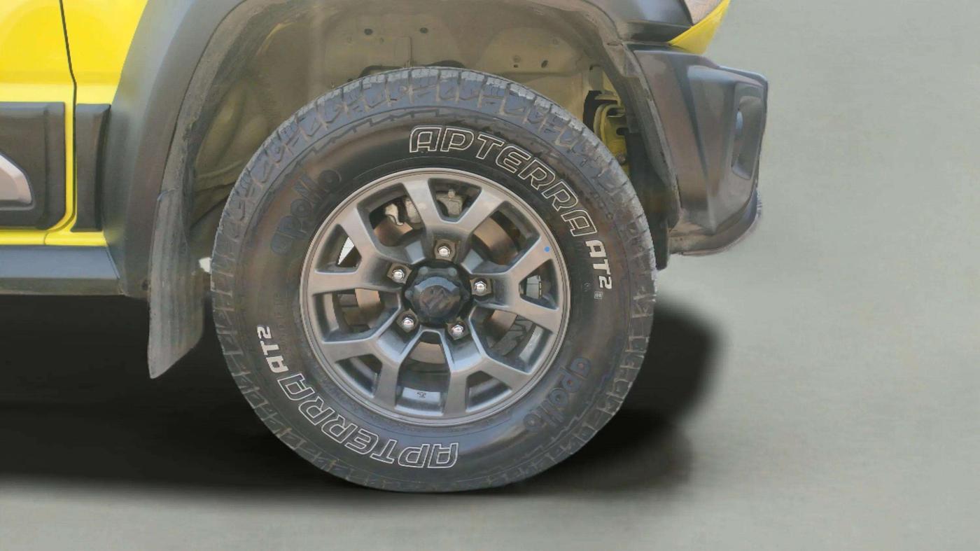 2023 Maruti JIMNY ALPHA ALL GRIP PRO AT DUAL TONE, Petrol, Automatic, 12,021 km, Right Front Wheel