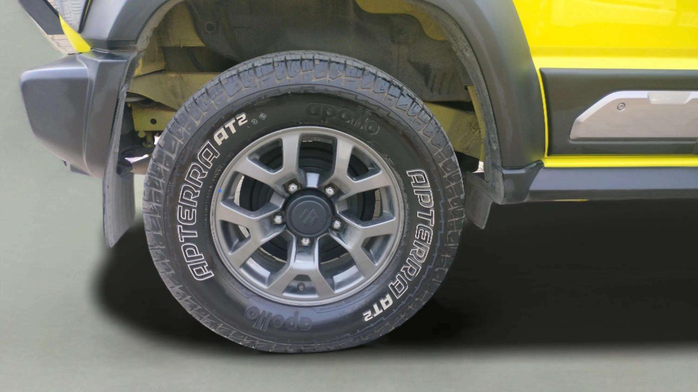 2023 Maruti JIMNY ALPHA ALL GRIP PRO AT DUAL TONE, Petrol, Automatic, 12,021 km, Right Rear Wheel