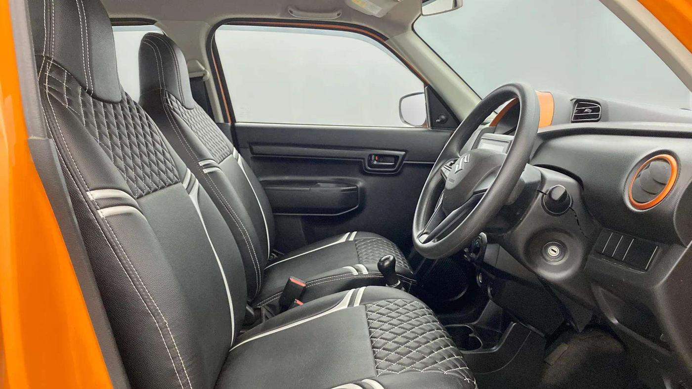 2019 Maruti S PRESSO VXI+, Petrol, Manual, 30,666 km, Right Side Front Door Cabin