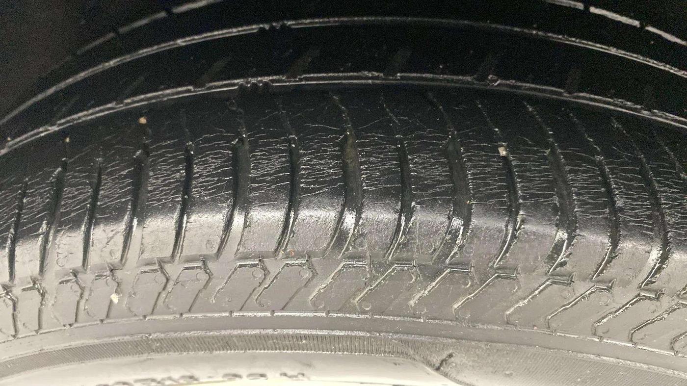 2016 Ford Ecosport TITANIUM 1.5L PETROL AT, Petrol, Automatic, 58,988 km, Right Rear Tyre Tread
