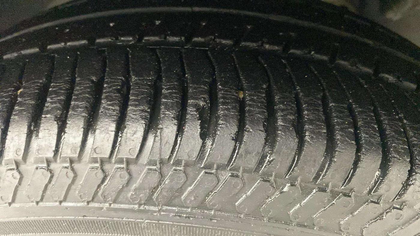 2016 Ford Ecosport TITANIUM 1.5L PETROL AT, Petrol, Automatic, 58,988 km, Right Front Tyre Tread