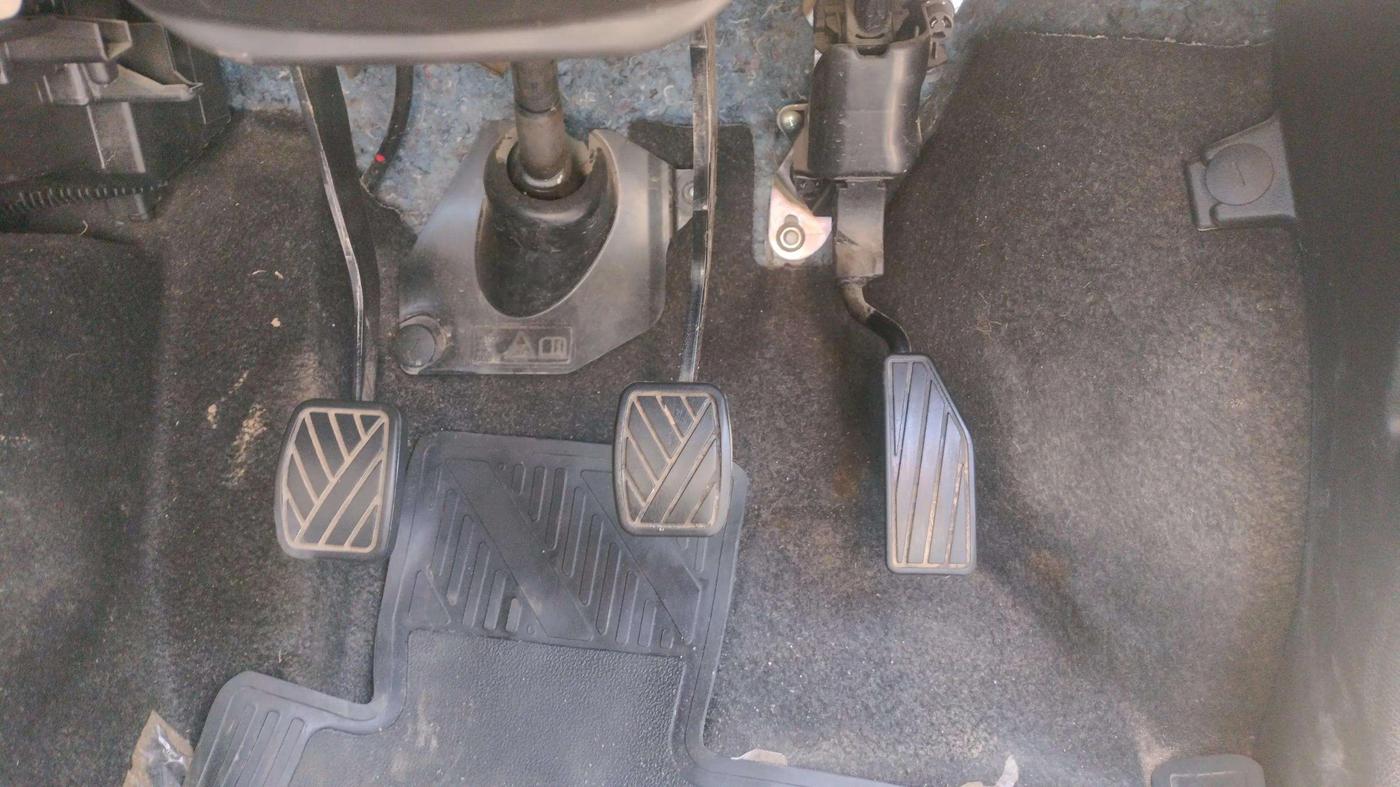 2023 Maruti New Wagon-R VXI 1.0, Petrol, Manual, 19,732 km, Pedals