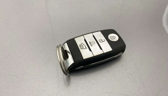 2021 KIA SELTOS HTX IVT 1.5 PETROL, Petrol, Automatic, 71,132 km, Key Close Up