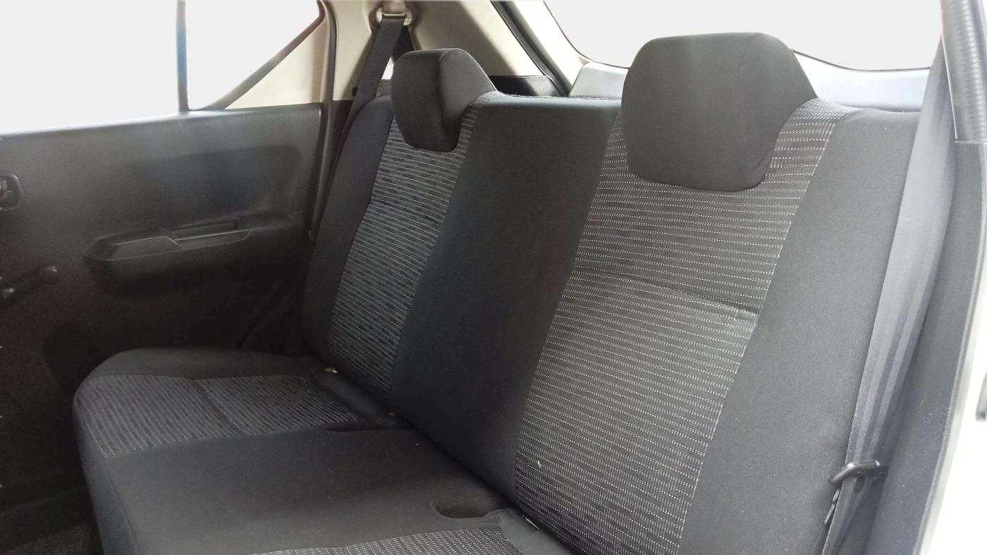 2018 Maruti IGNIS SIGMA 1.2, Petrol, Manual, 63,778 km, Right Side Rear Door Cabin