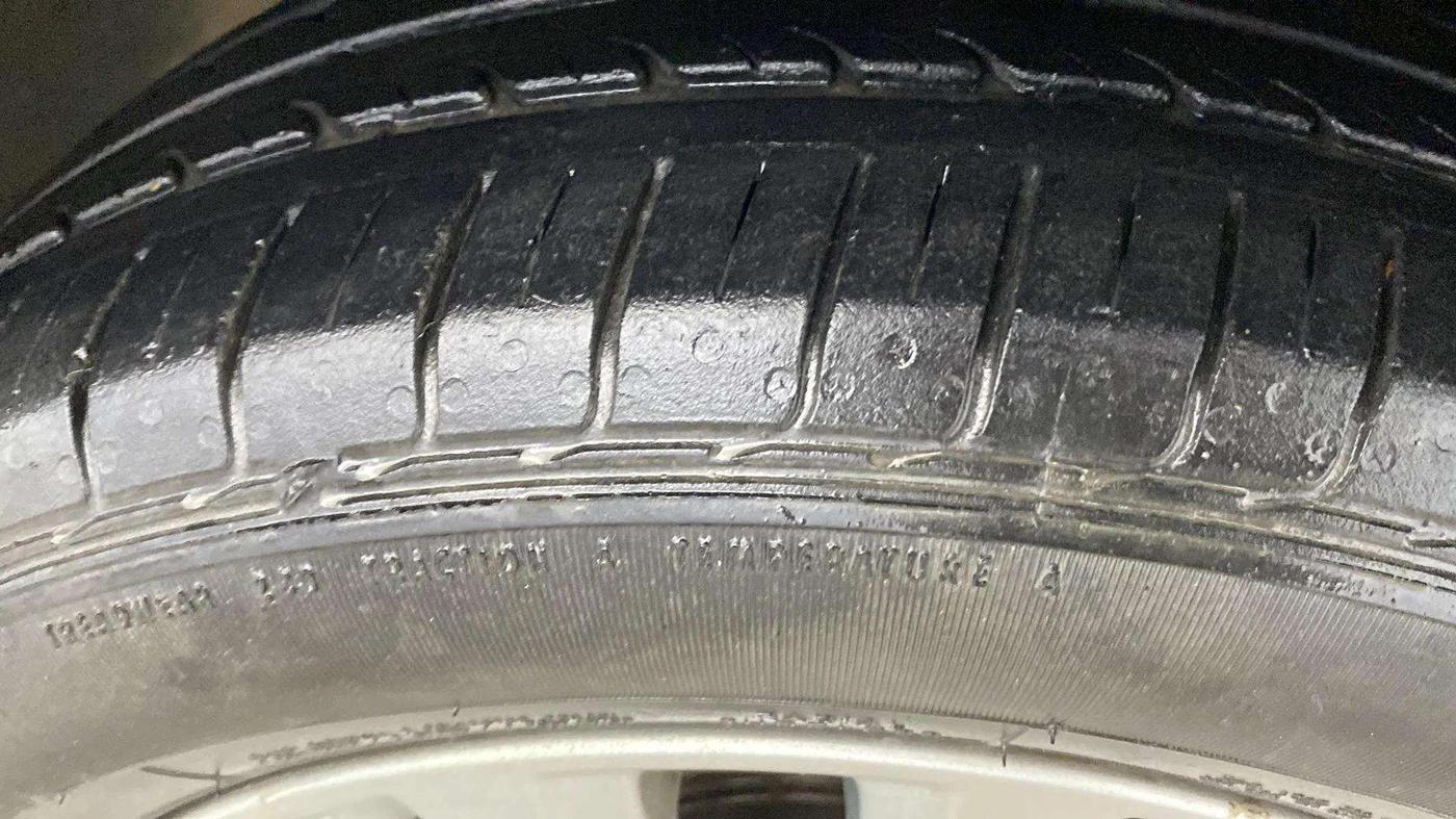 2021 Maruti Ciaz ZETA 1.5 SHVS MT PETROL, Petrol, Manual, 22,046 km, Right Front Tyre Tread