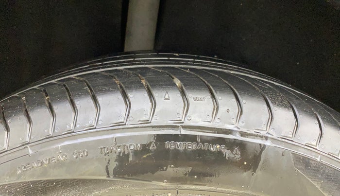 2017 Ford Ecosport TITANIUM + 1.5L PETROL AT, Petrol, Automatic, 75,205 km, Right Rear Tyre Tread