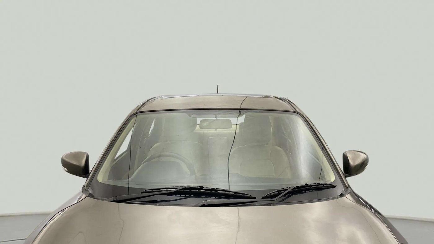 2019 Maruti Dzire VXI, Petrol, Manual, 40,139 km, Front Windshield