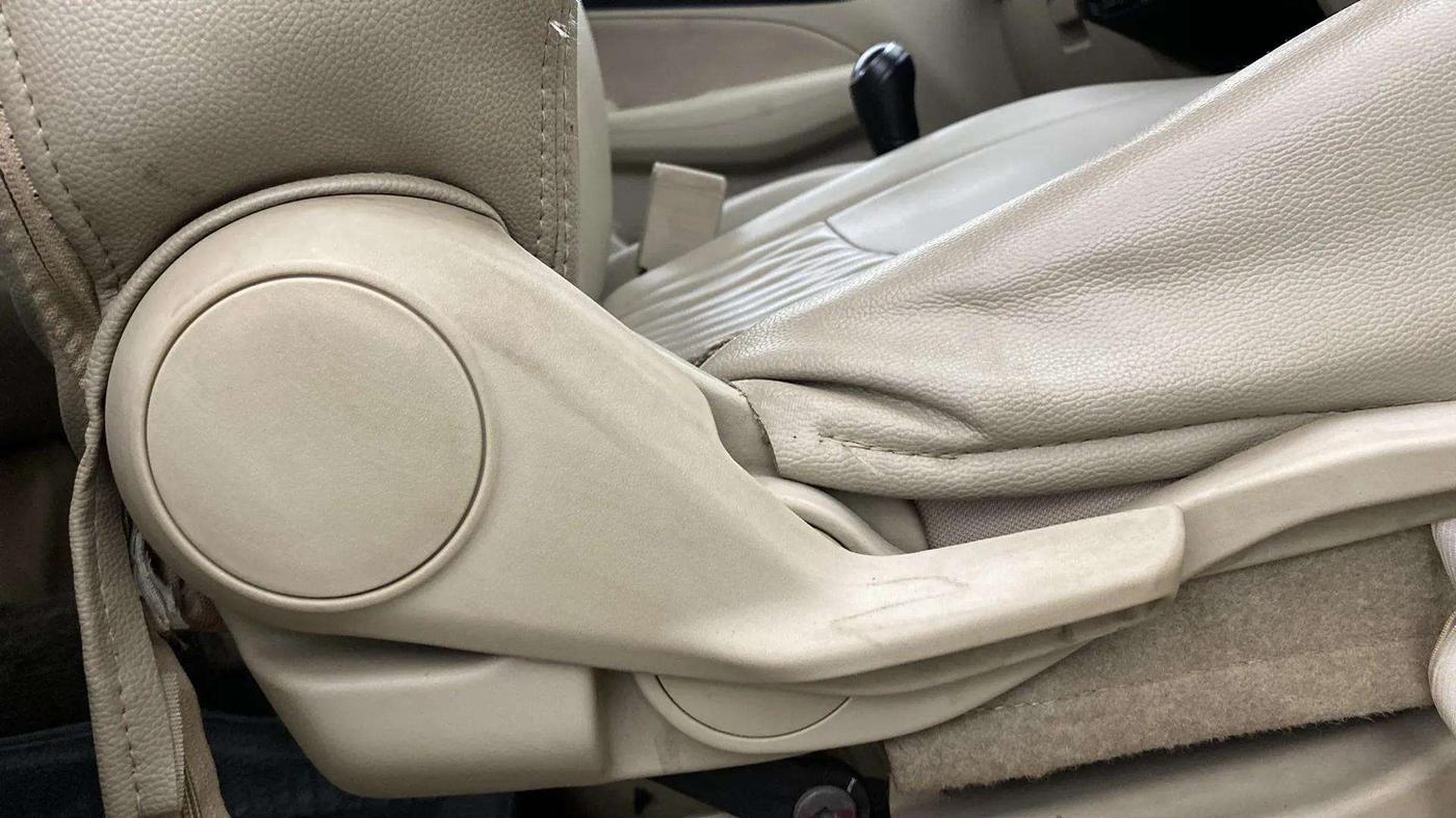 2019 Maruti Dzire VXI, Petrol, Manual, 40,139 km, Driver Side Adjustment Panel