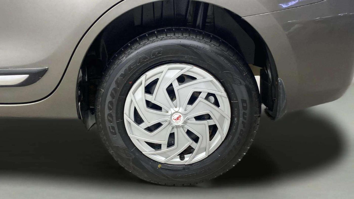 2019 Maruti Dzire VXI, Petrol, Manual, 40,139 km, Left Rear Wheel