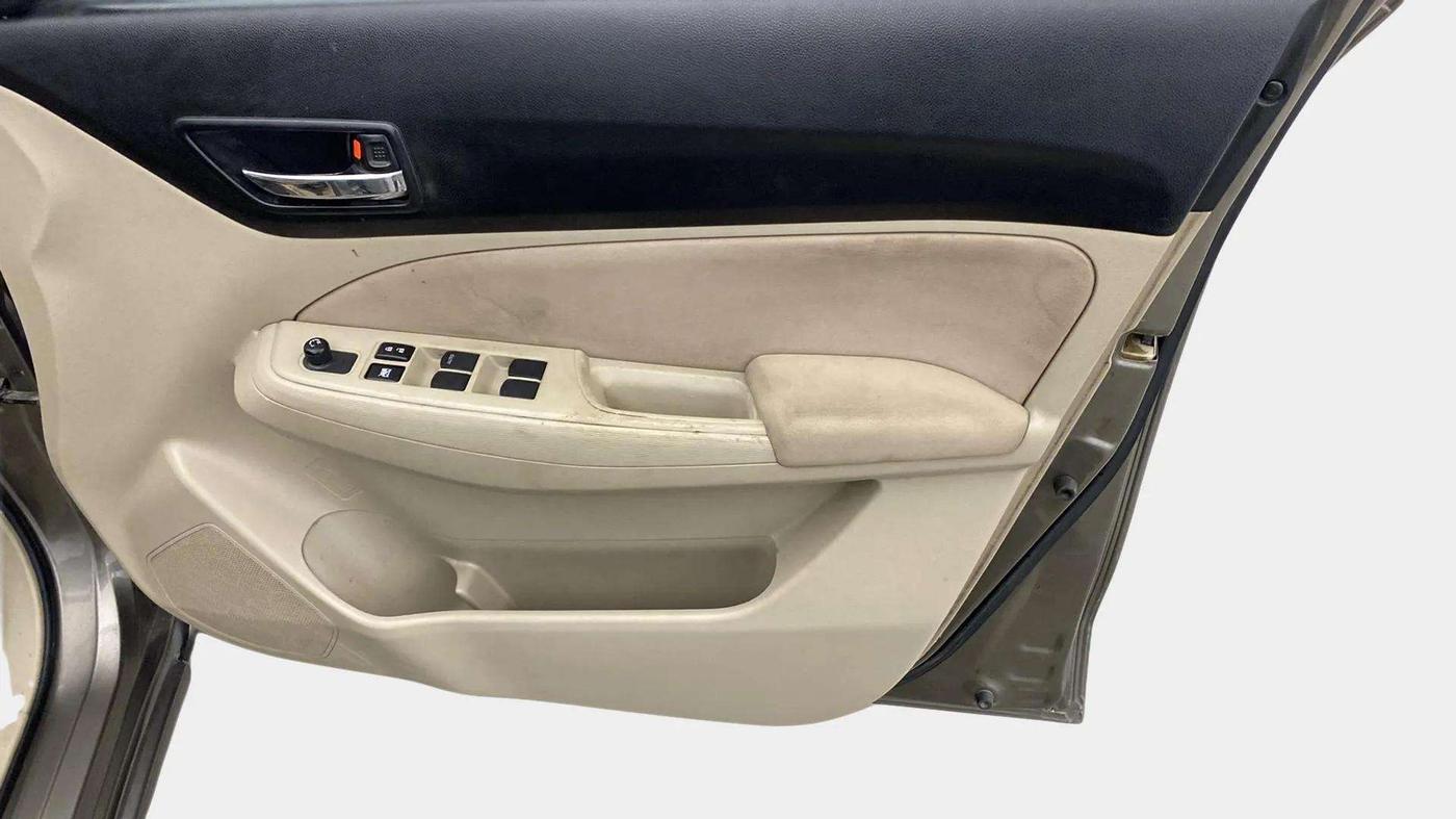 2019 Maruti Dzire VXI, Petrol, Manual, 40,139 km, Driver Side Door Panels Control