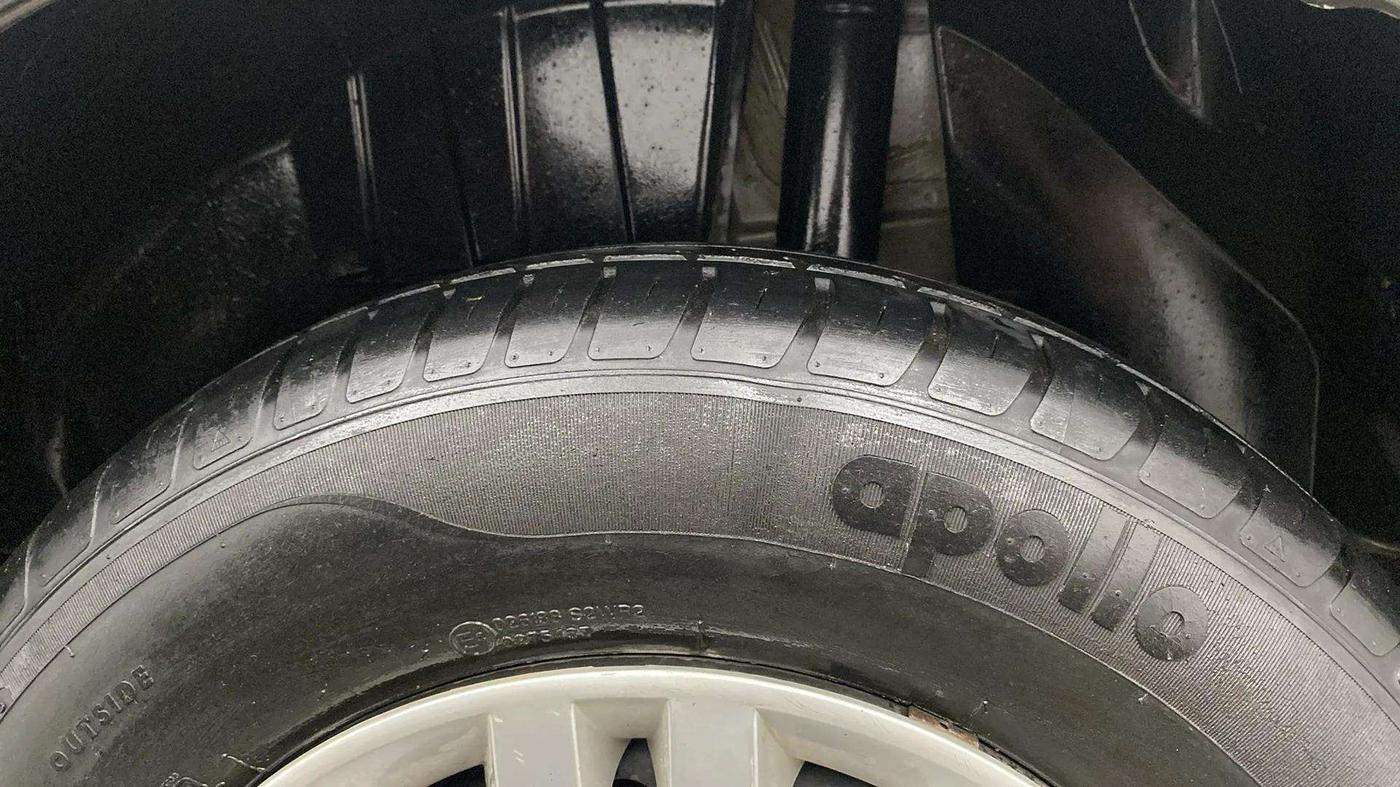 2018 Maruti Dzire VXI, Petrol, Manual, 38,536 km, Left Rear Tyre Tread