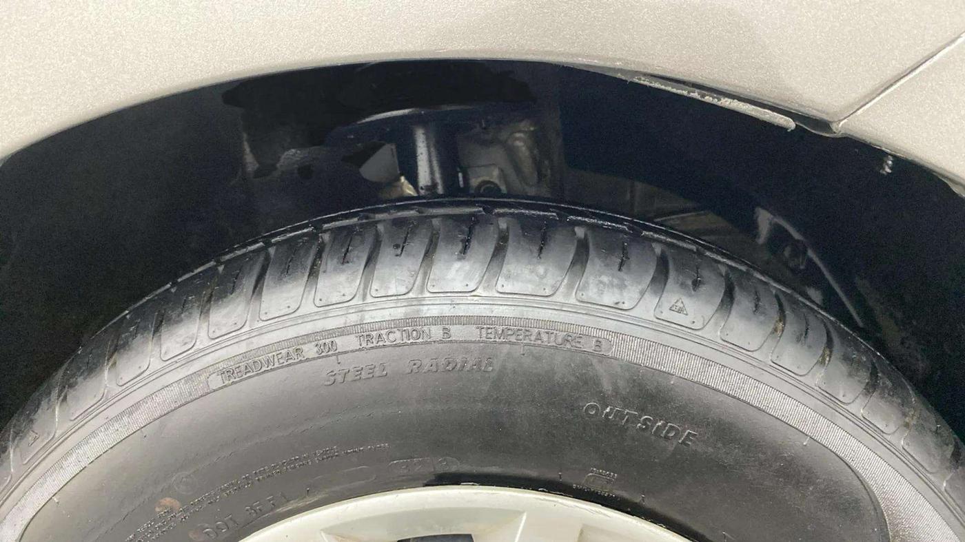 2018 Maruti Dzire VXI, Petrol, Manual, 38,536 km, Right Front Tyre Tread