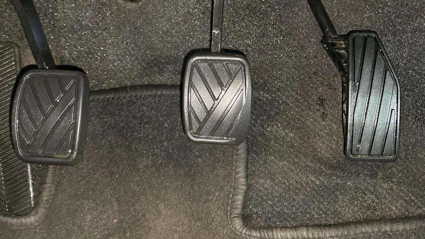 2017 Maruti Baleno DELTA PETROL 1.2, Petrol, Manual, 49,275 km, Pedals
