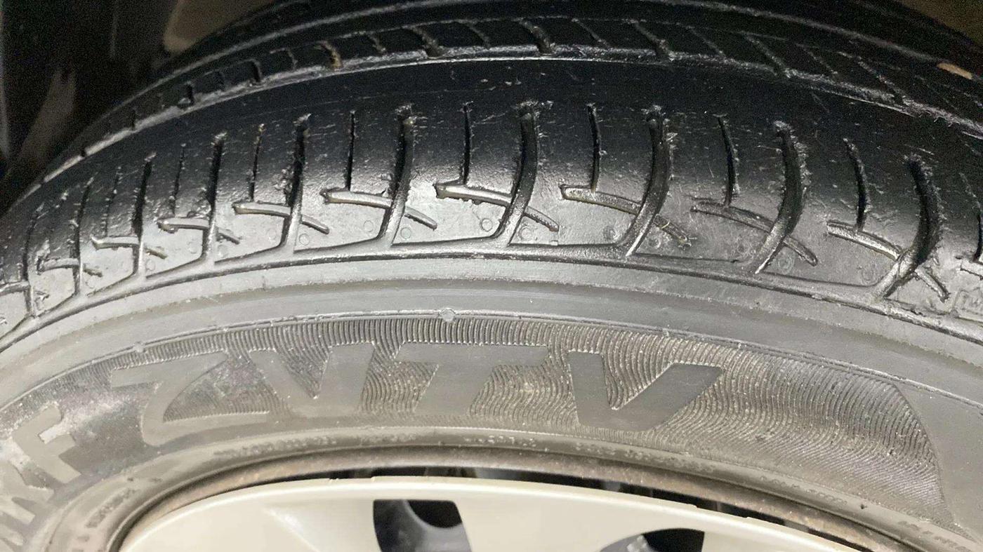 2018 Maruti Baleno DELTA PETROL 1.2, Petrol, Manual, 42,112 km, Left Rear Tyre Tread