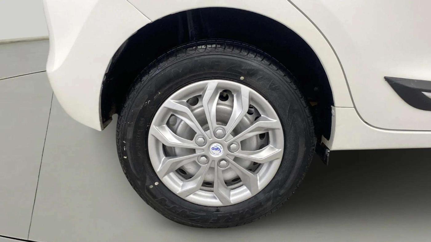 2019 Maruti Baleno SIGMA PETROL 1.2, Petrol, Manual, 10,393 km, Right Rear Wheel