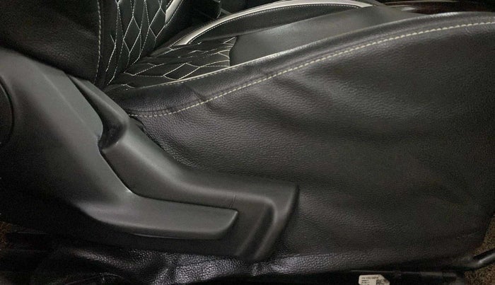 2017 Maruti Baleno DELTA PETROL 1.2, Petrol, Manual, 43,766 km, Driver Side Adjustment Panel