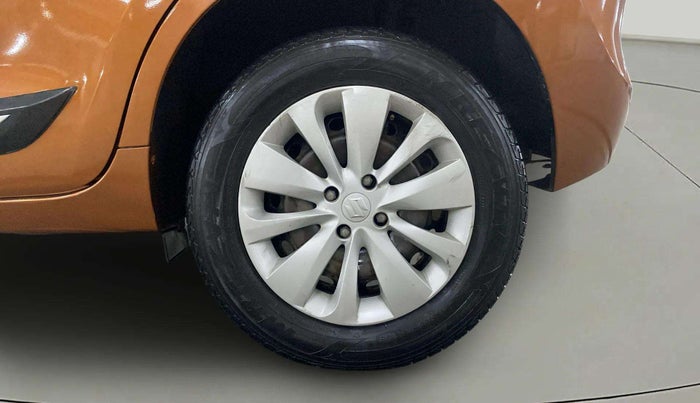 2017 Maruti Baleno DELTA PETROL 1.2, Petrol, Manual, 43,766 km, Left Rear Wheel