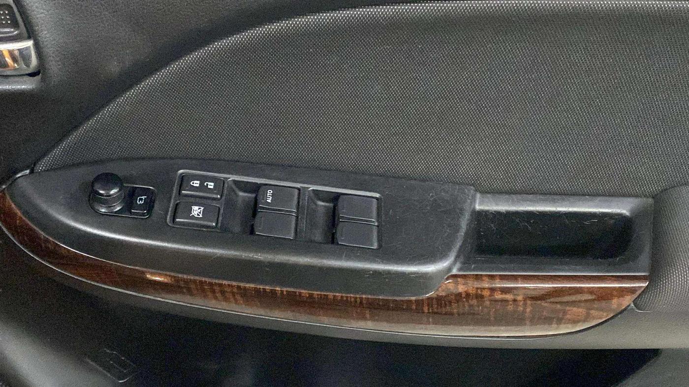 2017 Maruti Baleno DELTA PETROL 1.2, Petrol, Manual, 43,766 km, Driver Side Door Panels Control