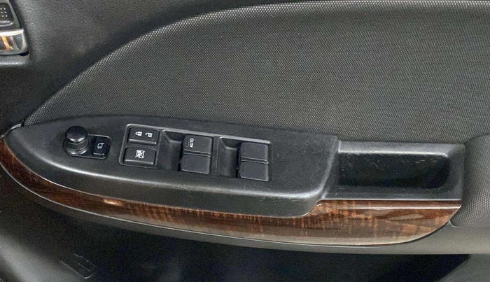 2017 Maruti Baleno DELTA PETROL 1.2, Petrol, Manual, 43,766 km, Driver Side Door Panels Control