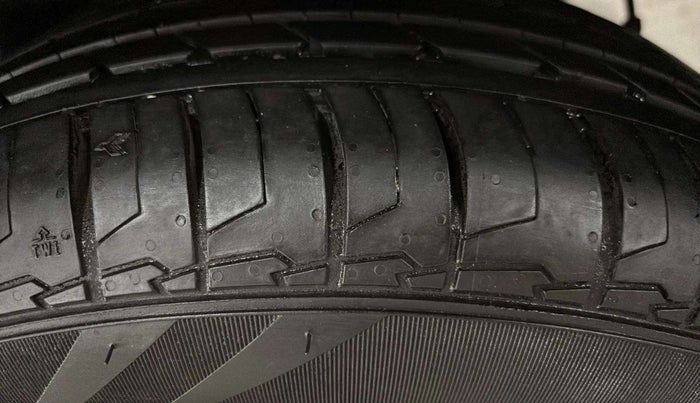 2019 Hyundai VENUE S 1.0 TURBO DCT, Petrol, Automatic, 45,877 km, Left Rear Tyre Tread