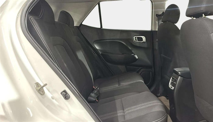 2019 Hyundai VENUE S 1.0 TURBO DCT, Petrol, Automatic, 45,877 km, Right Side Rear Door Cabin