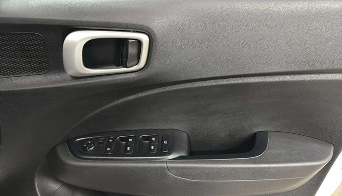 2019 Hyundai VENUE S 1.0 TURBO DCT, Petrol, Automatic, 45,877 km, Driver Side Door Panels Control