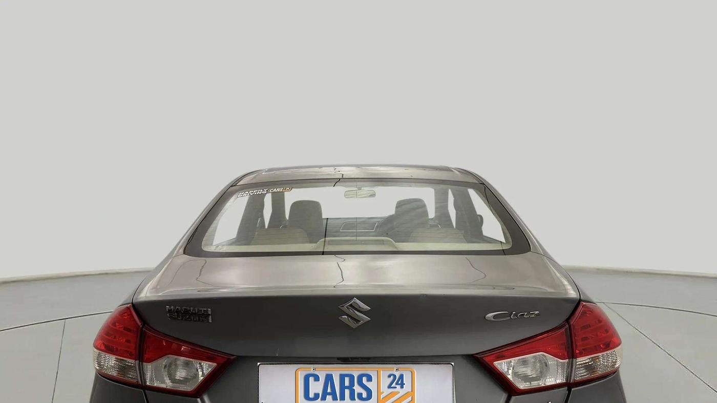 2015 Maruti Ciaz VXI+, Petrol, Manual, 68,199 km, Rear Windshield