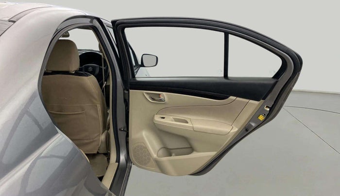 2015 Maruti Ciaz VXI+, Petrol, Manual, 68,199 km, RHS Rear Door