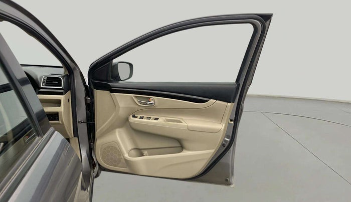 2015 Maruti Ciaz VXI+, Petrol, Manual, 68,199 km, RHS Front Door