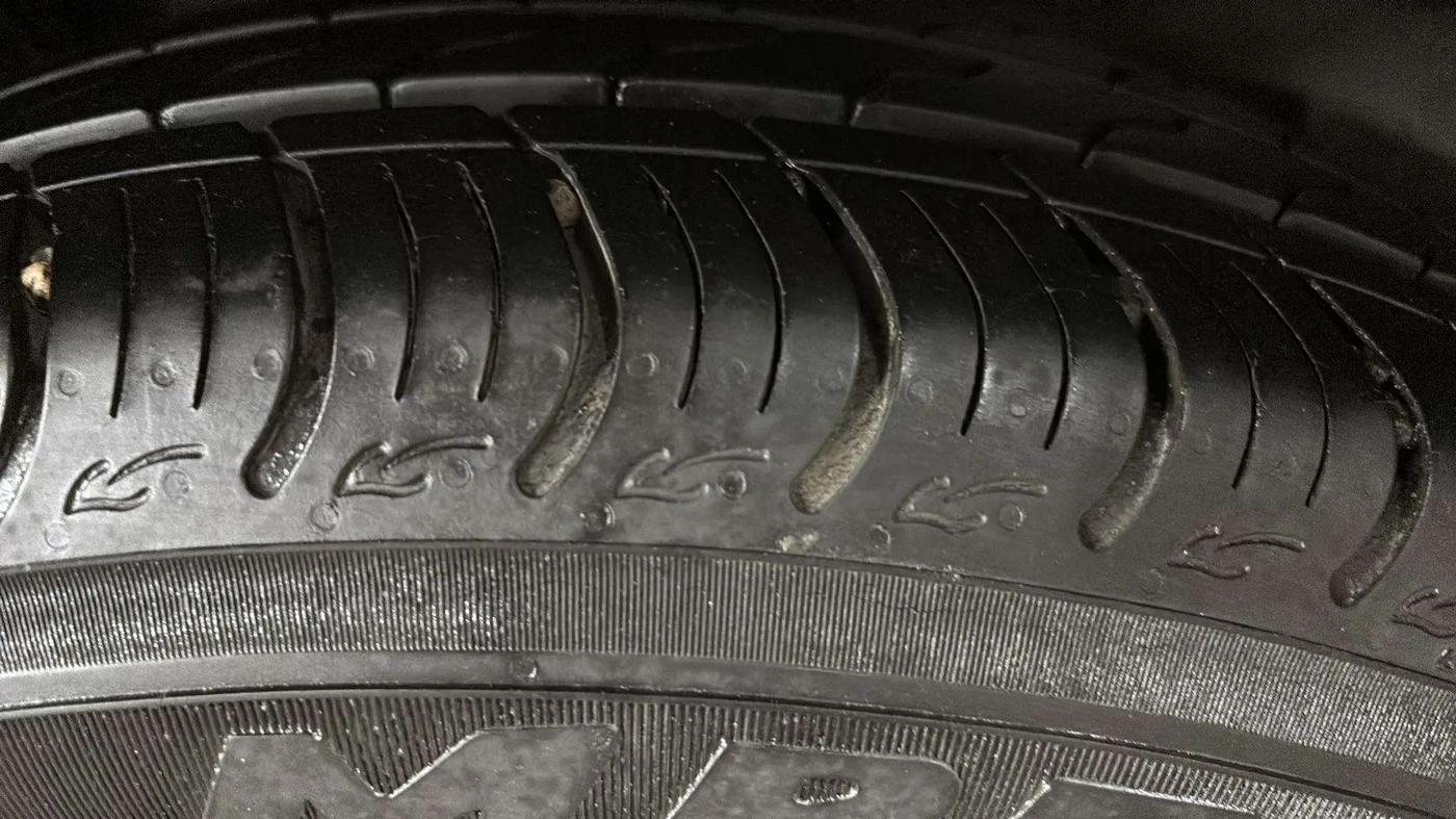 2022 Honda Amaze 1.2L I-VTEC VX CVT, Petrol, Automatic, 5,563 km, Right Rear Tyre Tread