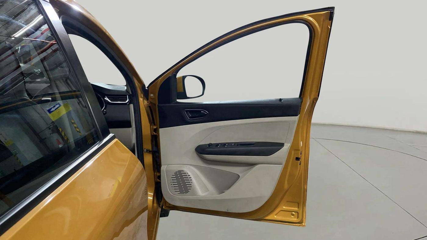 2021 Renault TRIBER RXT AMT, Petrol, Automatic, 14,449 km, RHS Front Door