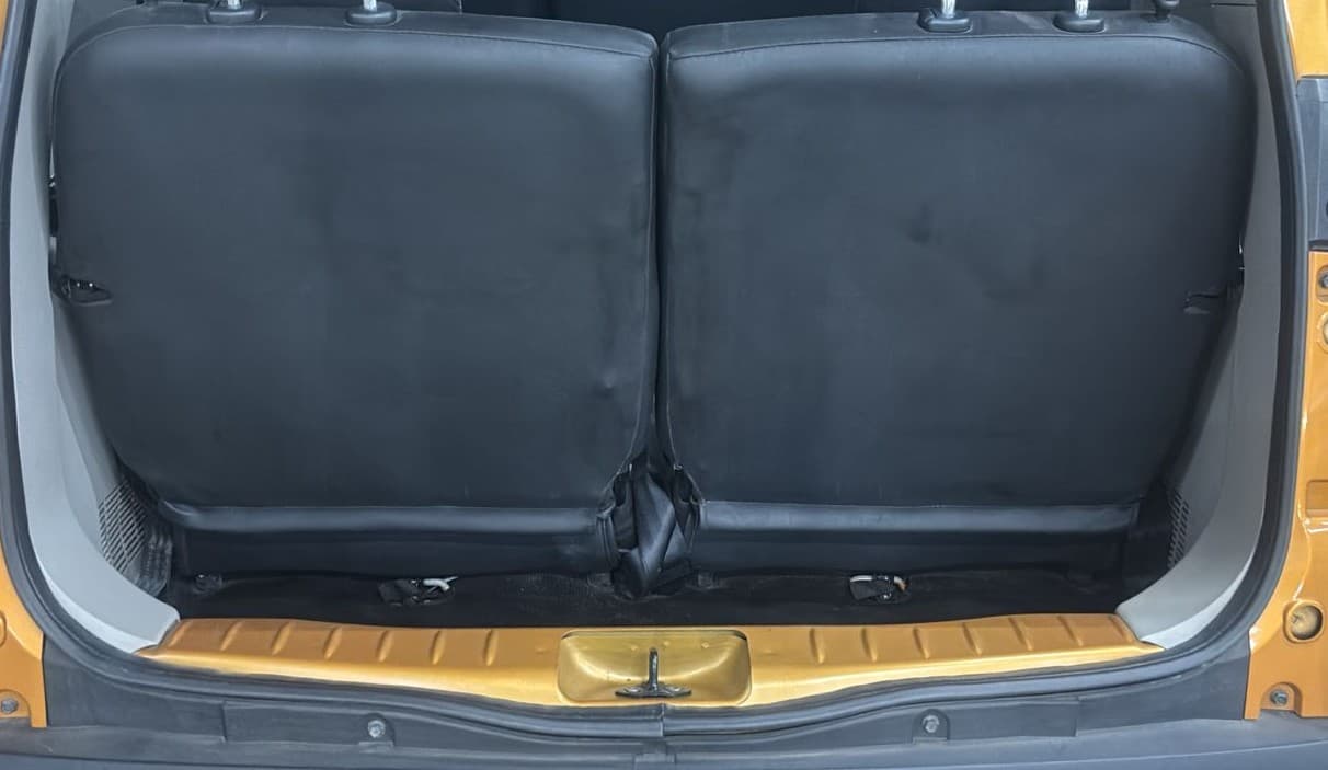 2021 Renault TRIBER RXT AMT, Petrol, Automatic, 14,449 km, Boot Inside
