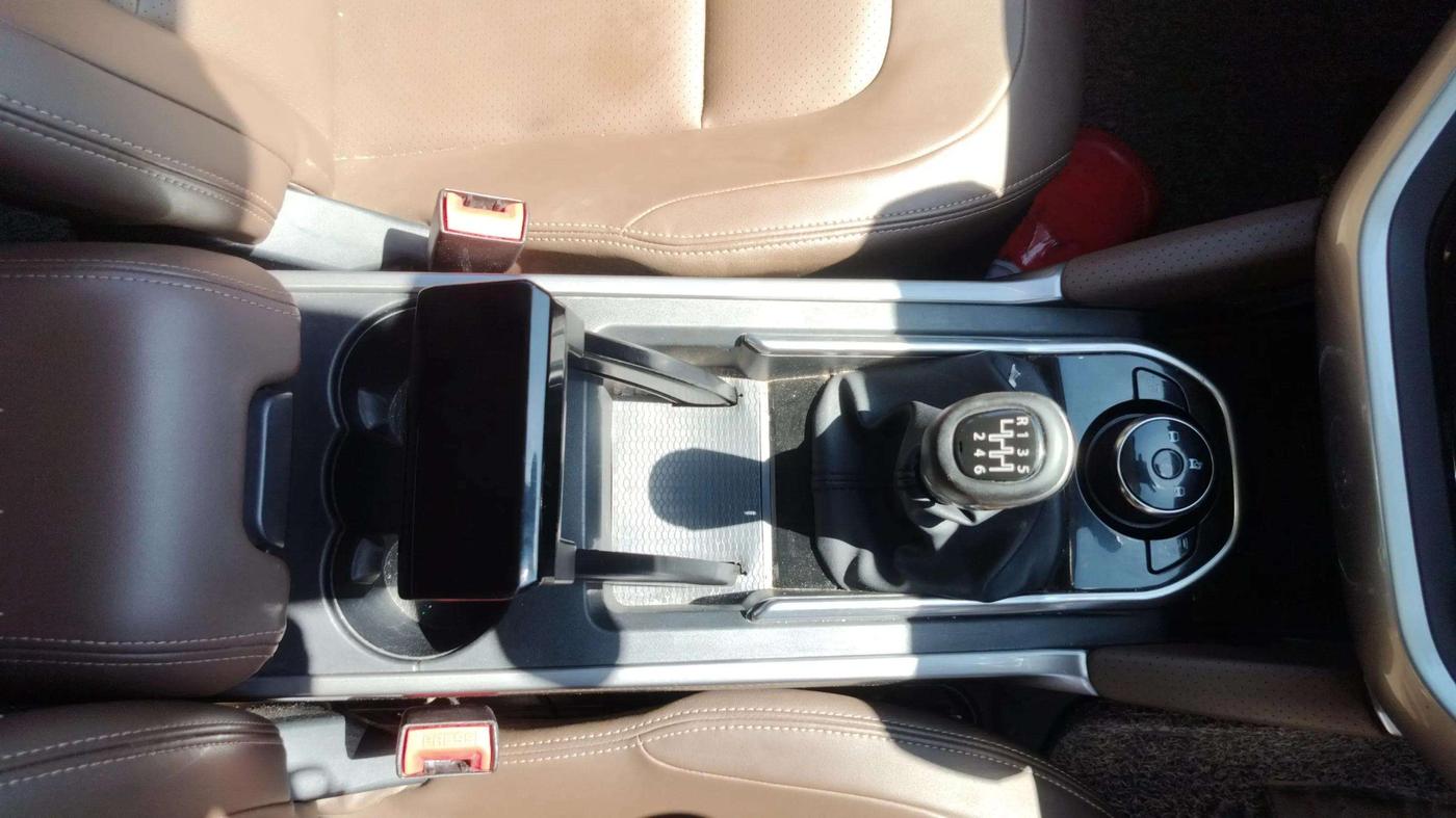 2021 Tata Harrier XZ 2.0L, Diesel, Manual, 85,296 km, Gear Lever