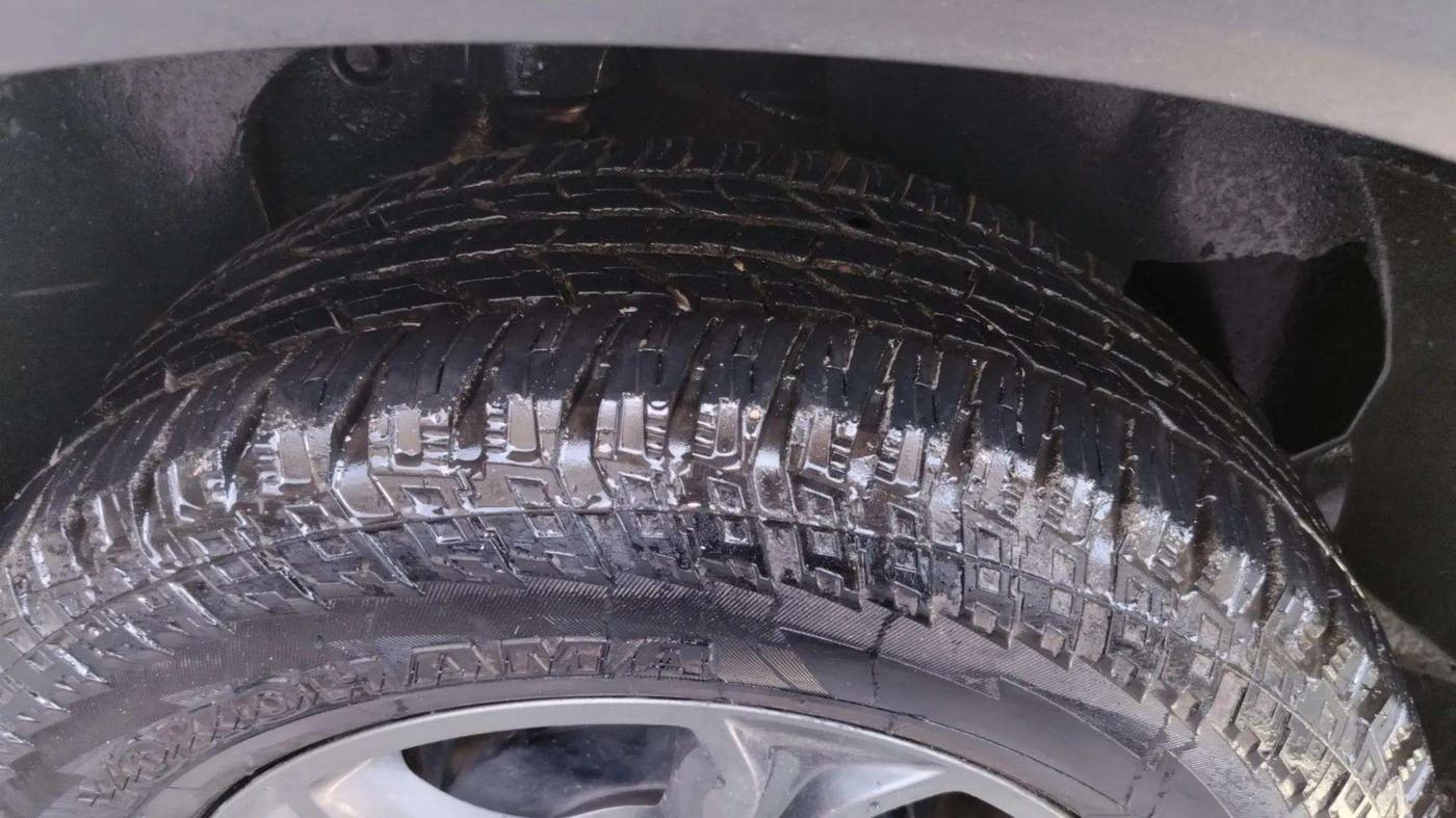 2021 Tata Harrier XZ 2.0L, Diesel, Manual, 85,296 km, Left Rear Tyre Tread