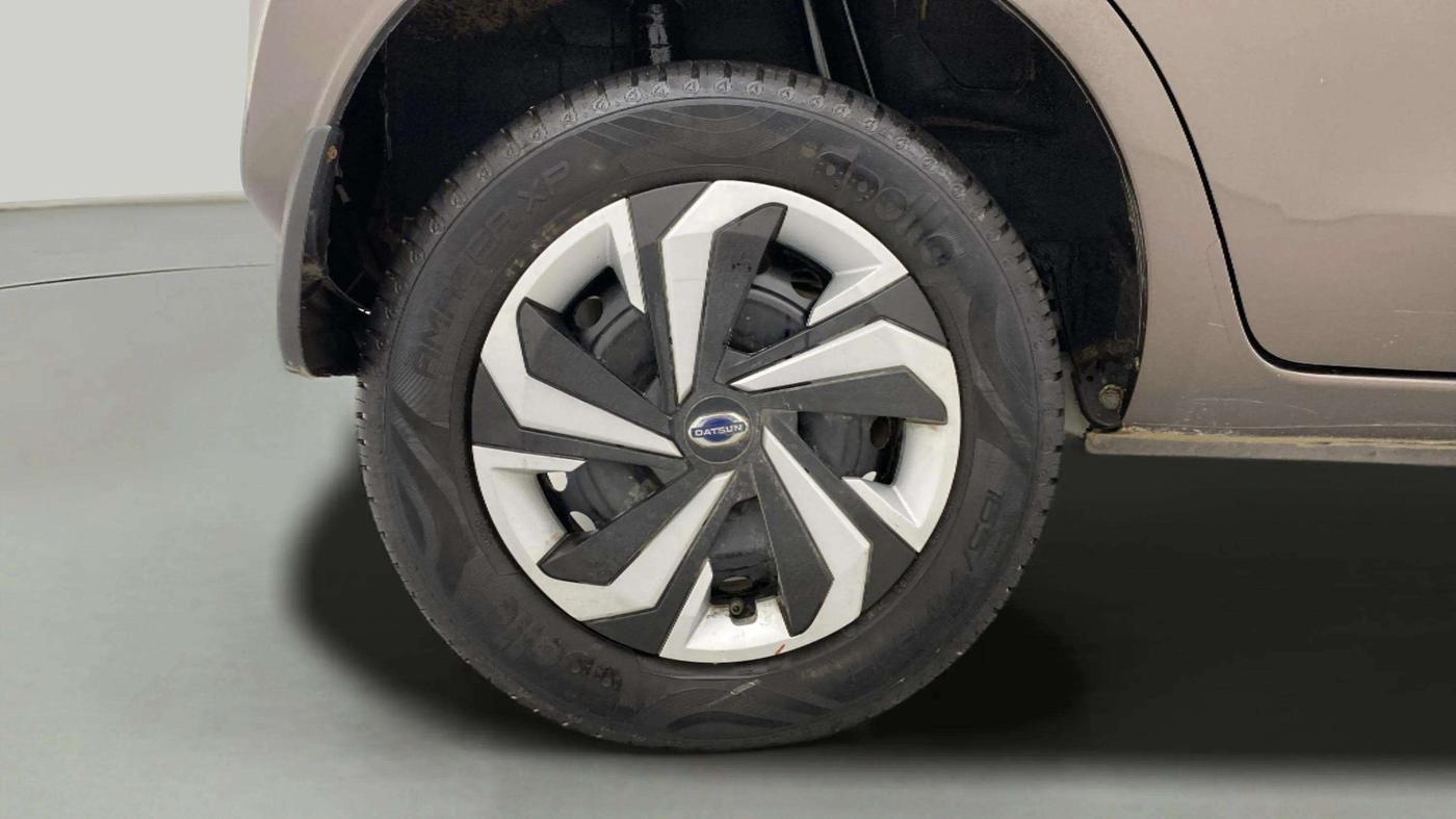 2020 Datsun Redi Go T(O) 1.0 AMT, Petrol, Automatic, 13,569 km, Right Rear Wheel