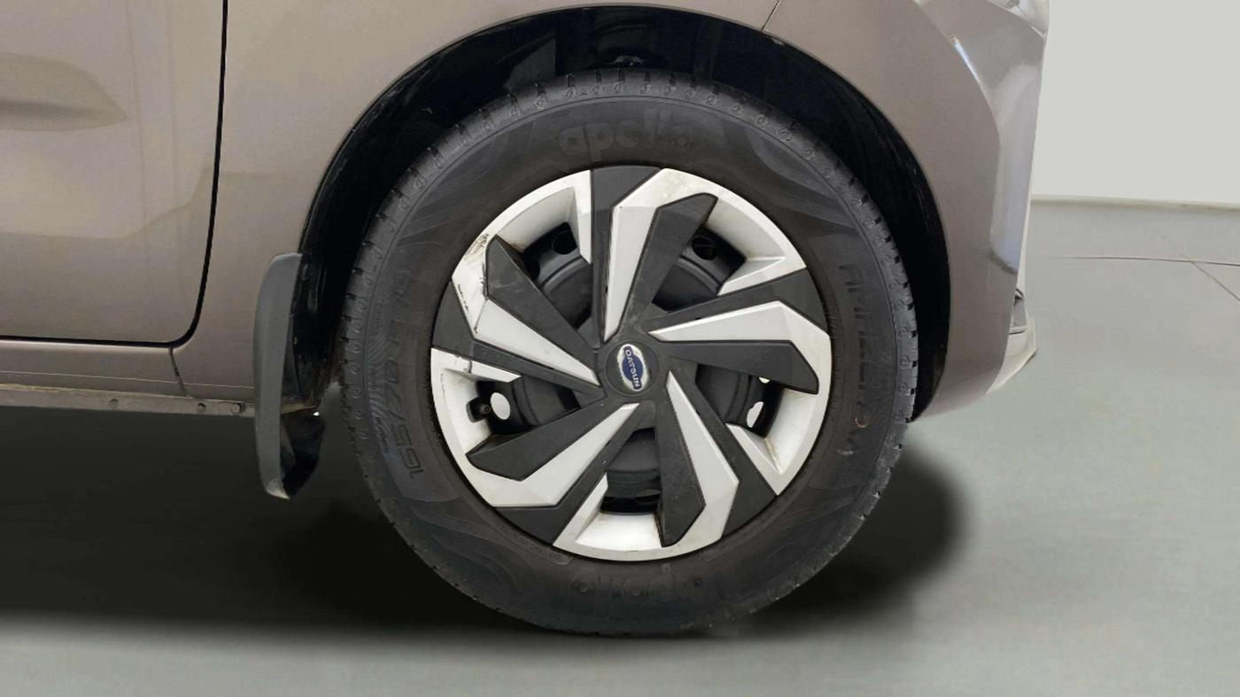 2020 Datsun Redi Go T(O) 1.0 AMT, Petrol, Automatic, 13,569 km, Right Front Wheel