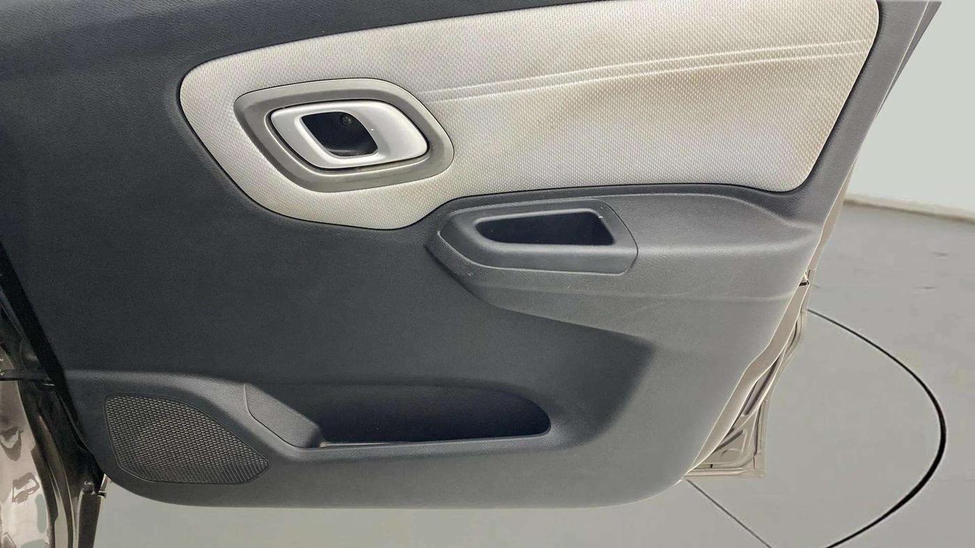 2020 Datsun Redi Go T(O) 1.0 AMT, Petrol, Automatic, 13,569 km, Driver Side Door Panels Control