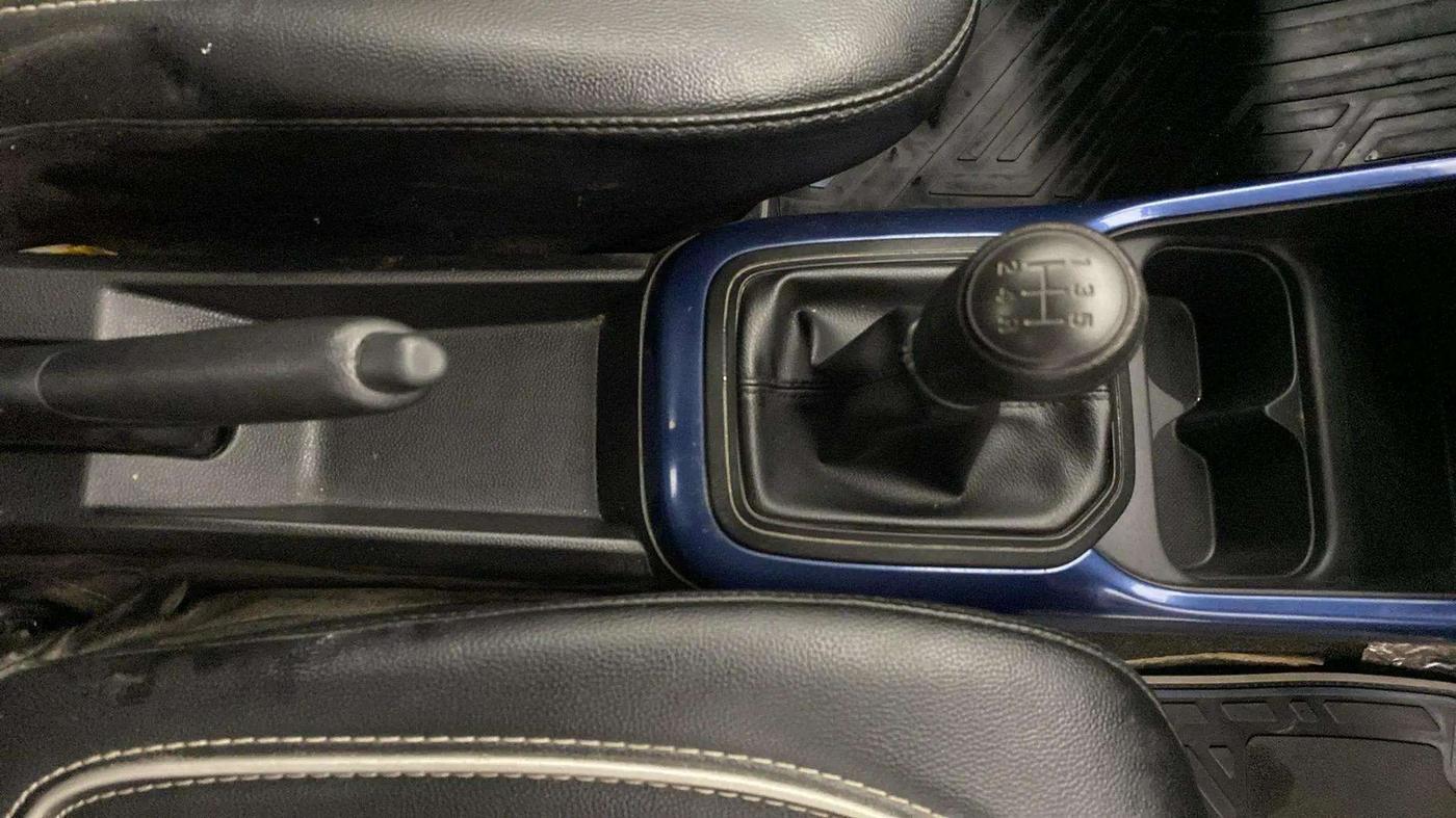 2023 Maruti IGNIS SIGMA 1.2, Petrol, Manual, 14,970 km, Gear Lever