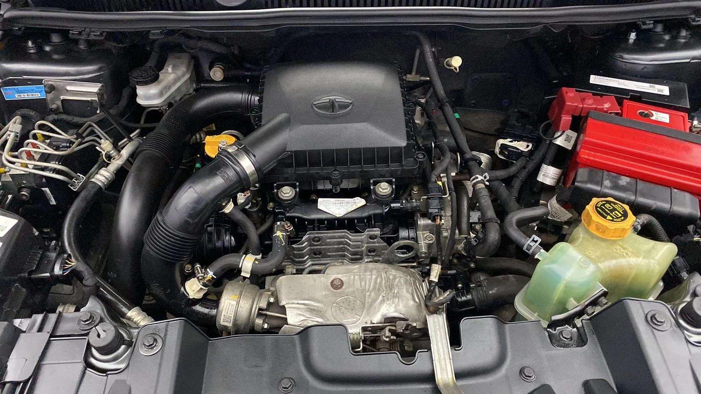 2020 Tata NEXON XZ PLUS PETROL, Petrol, Manual, 32,503 km, Open Bonet