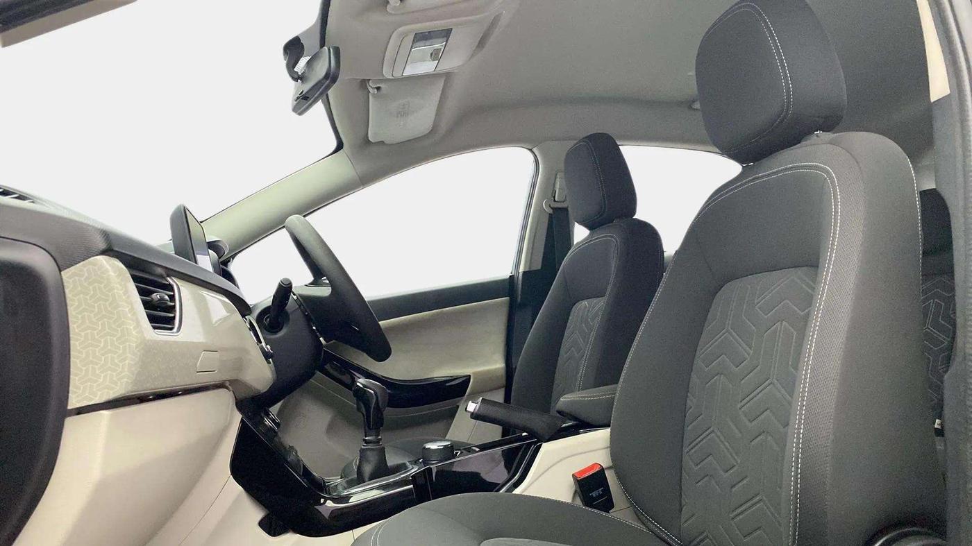 2020 Tata NEXON XZ PLUS PETROL, Petrol, Manual, 32,503 km, Right Side Front Door Cabin