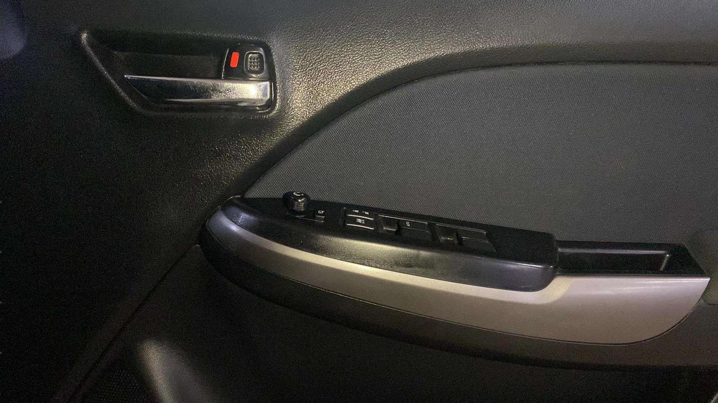 2021 Toyota Glanza V CVT, Petrol, Automatic, 23,238 km, Driver Side Door Panels Control