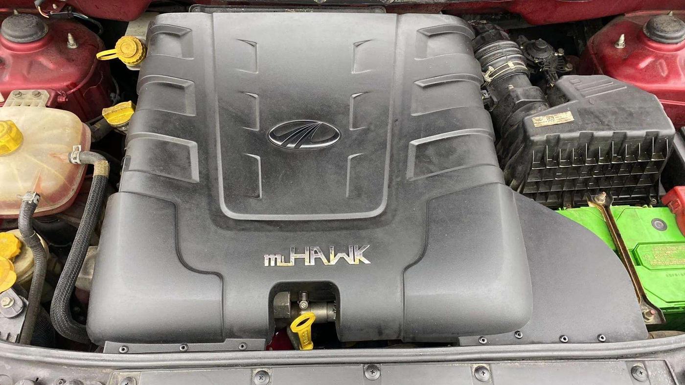 2018 Mahindra XUV500 W11 AT, Diesel, Automatic, 94,915 km, Engine View
