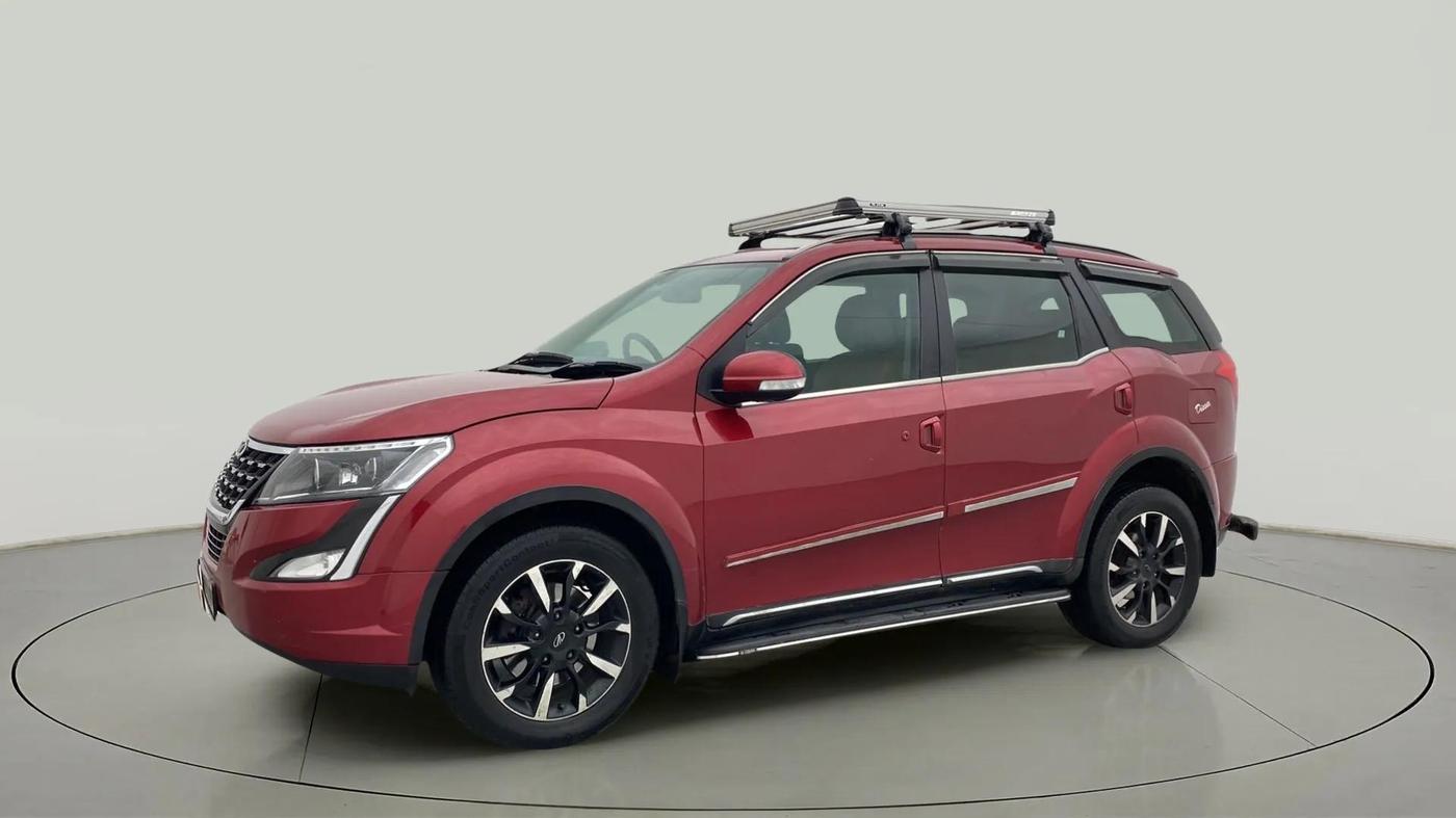 2018 Mahindra XUV500 W11 AT, Diesel, Automatic, 94,915 km, Left Front Diagonal