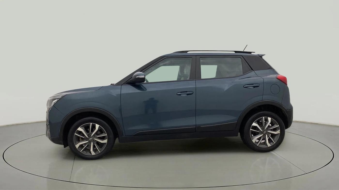 2021 Mahindra XUV300 W8 (O) 1.5 DIESEL AMT, Diesel, Automatic, 87,681 km, Left Side