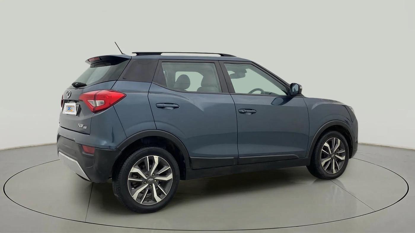 2021 Mahindra XUV300 W8 (O) 1.5 DIESEL AMT, Diesel, Automatic, 87,681 km, Right Back Diagonal