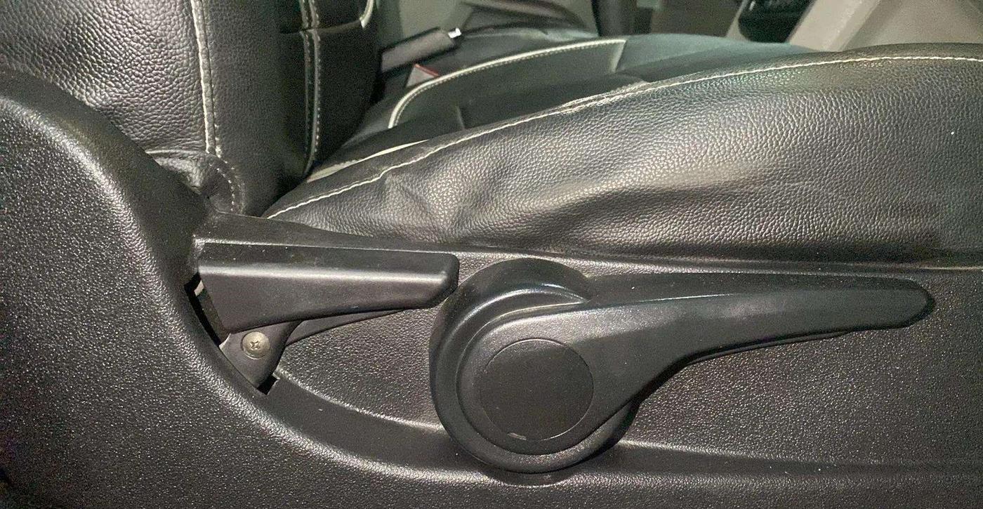 2019 Tata Tiago XZ PLUS DIESEL, Diesel, Manual, 46,064 km, Driver Side Adjustment Panel