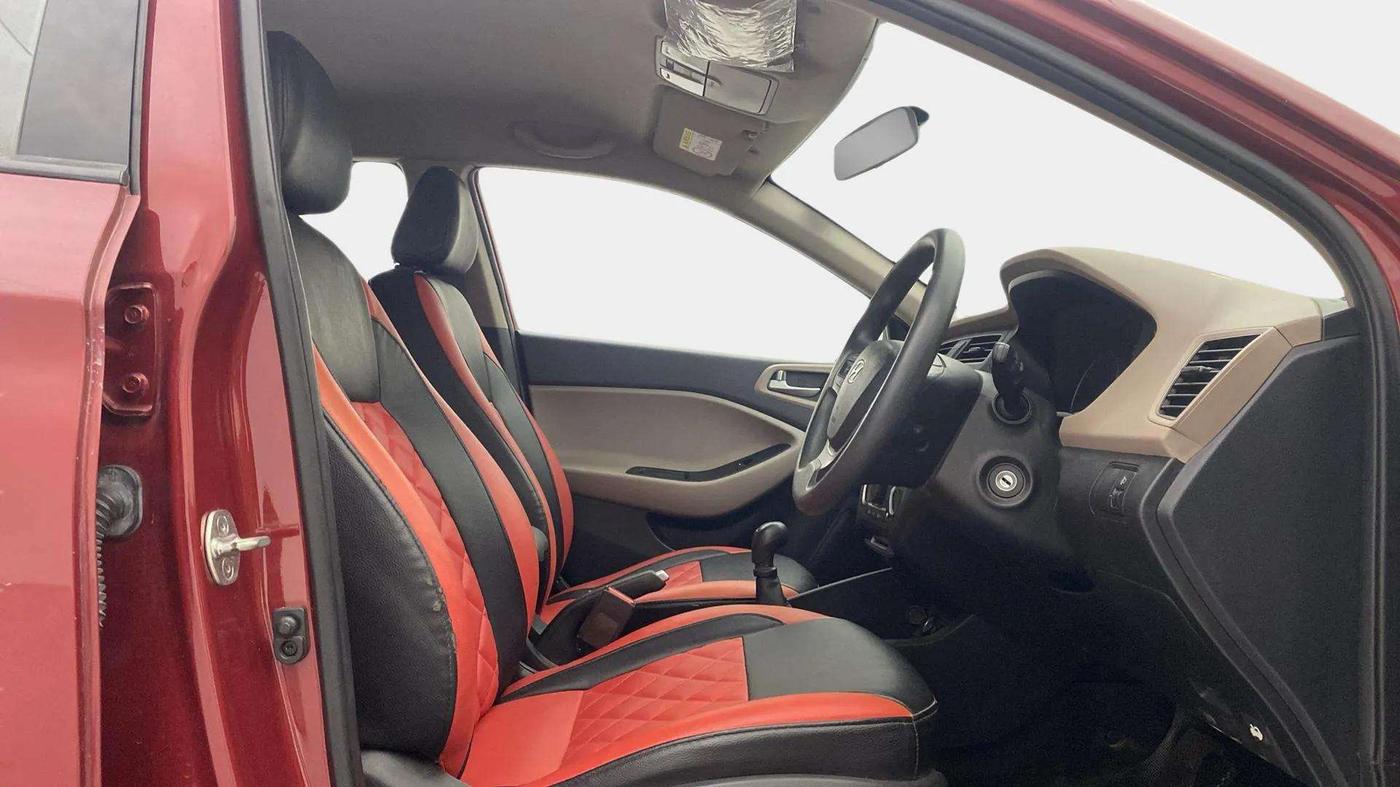 2019 Hyundai Elite i20 SPORTZ PLUS 1.2, Petrol, Manual, 44,107 km, Right Side Front Door Cabin